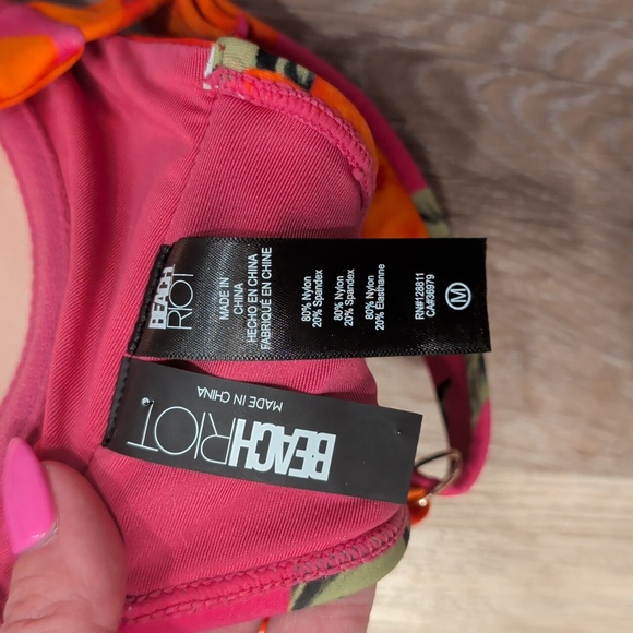 Beach Riot Bikini - Picture 5 of 6